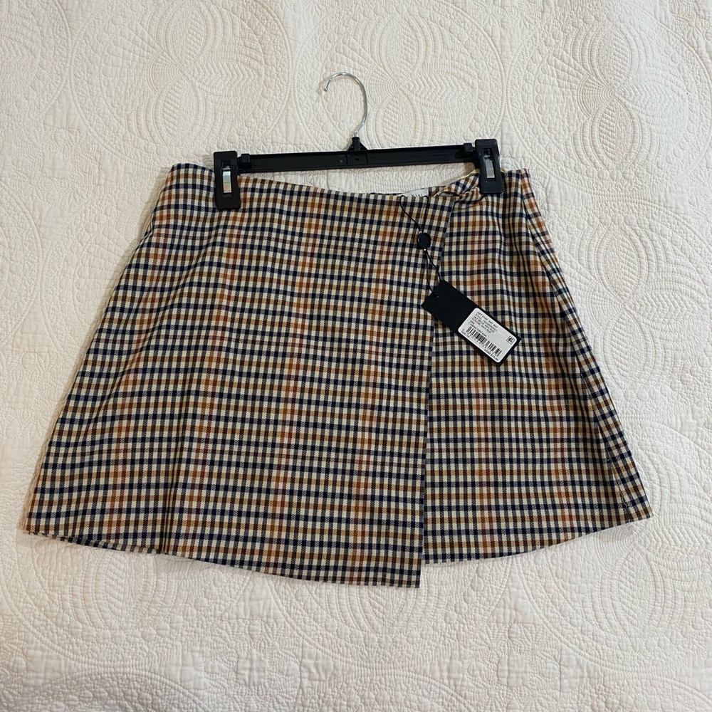 Gianni Bini mini skirt!
